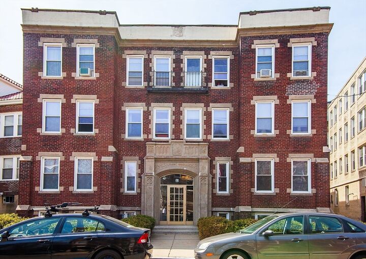 Property Photo: 33 Walbridge St 1 MA 02134