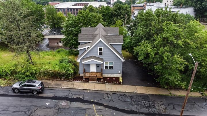 Property Photo:  22 Plymouth St  MA 01420 