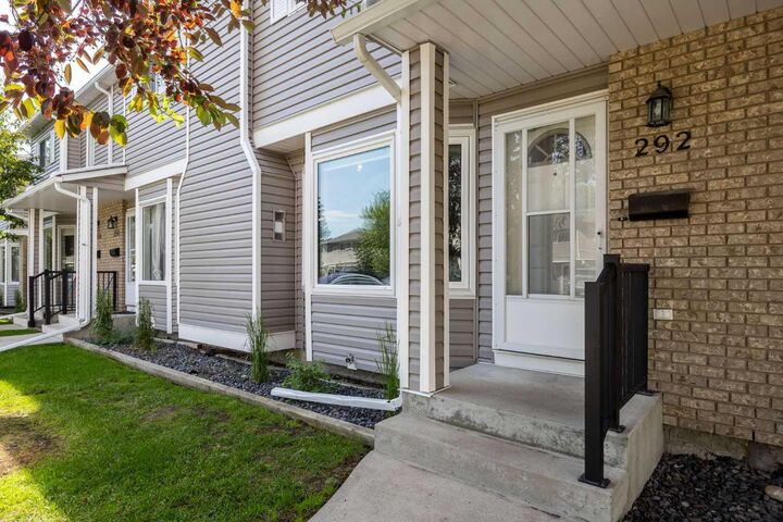 Property Photo:  292 Cedarwood Park SW  AB T2W 5X6 