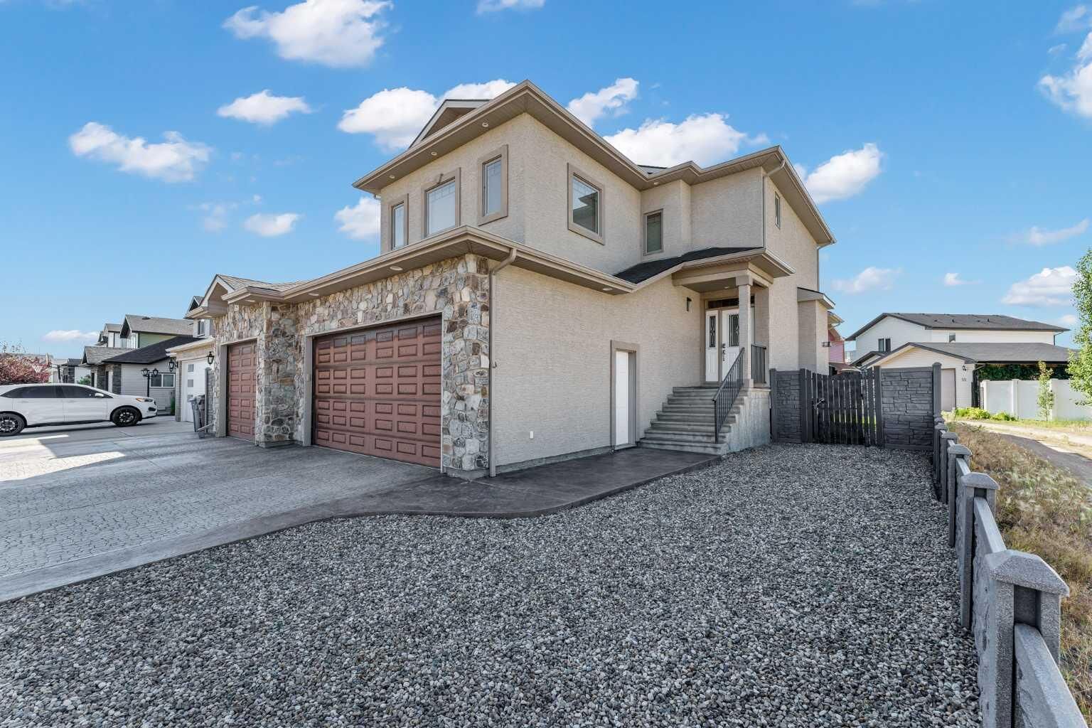 Property Photo:  42 Somerset Link SE  AB T1B 0B8 