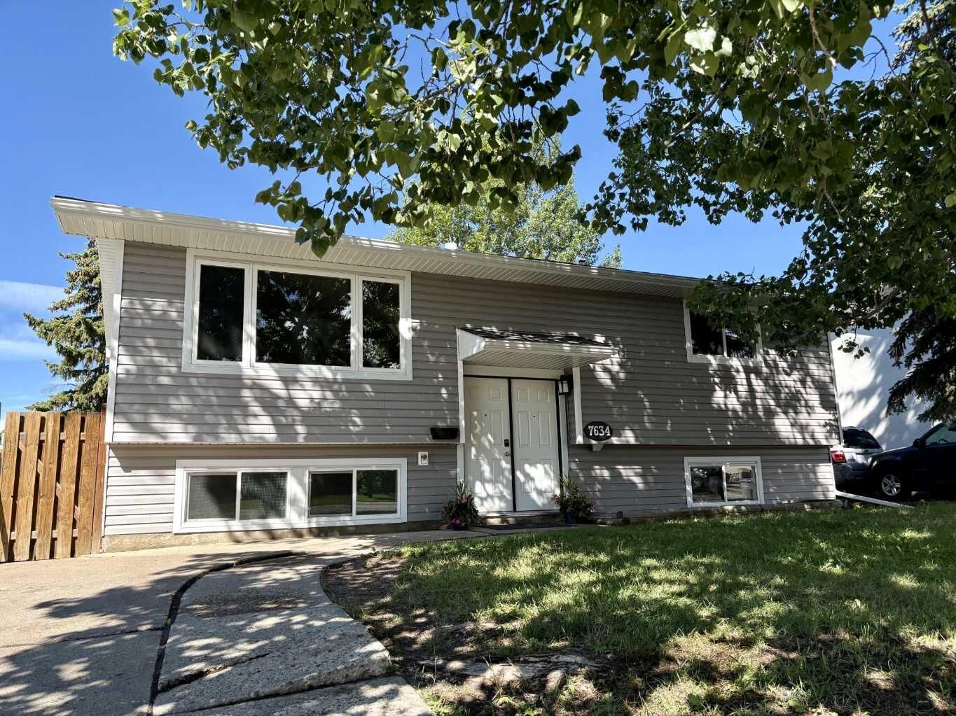Property Photo:  7634 Patterson Drive  AB T8V 3Z6 