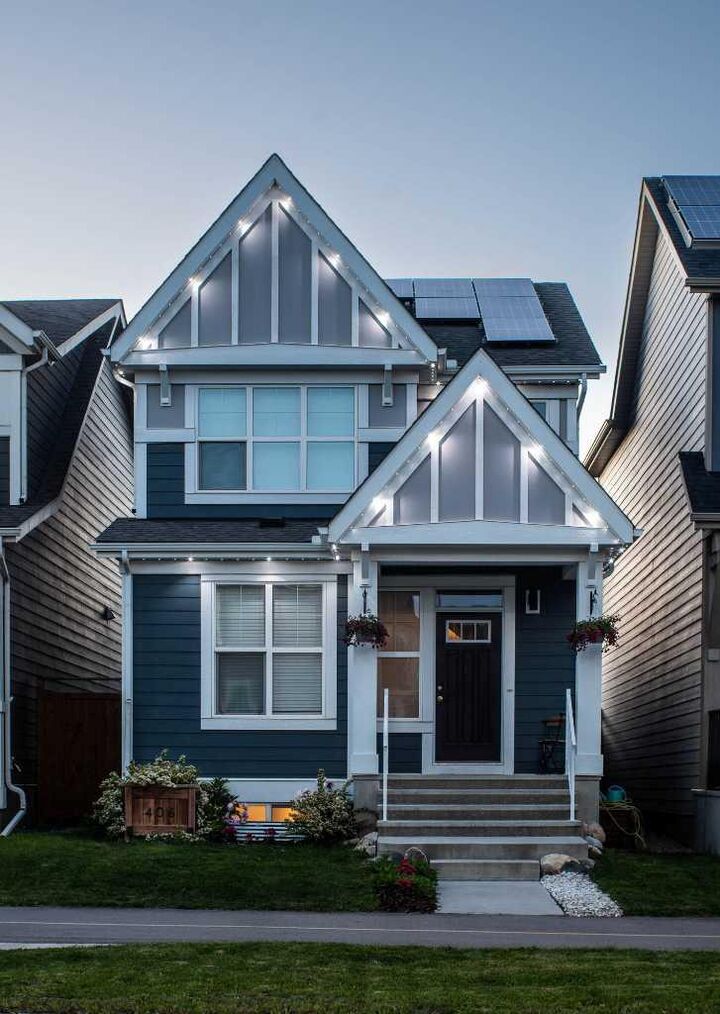 Property Photo:  406 Masters Road SE  AB T3M 2T4 