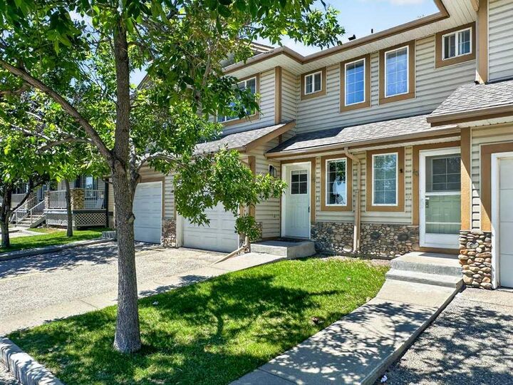 Property Photo:  39 Citadel Point NW  AB T3G 5L2 