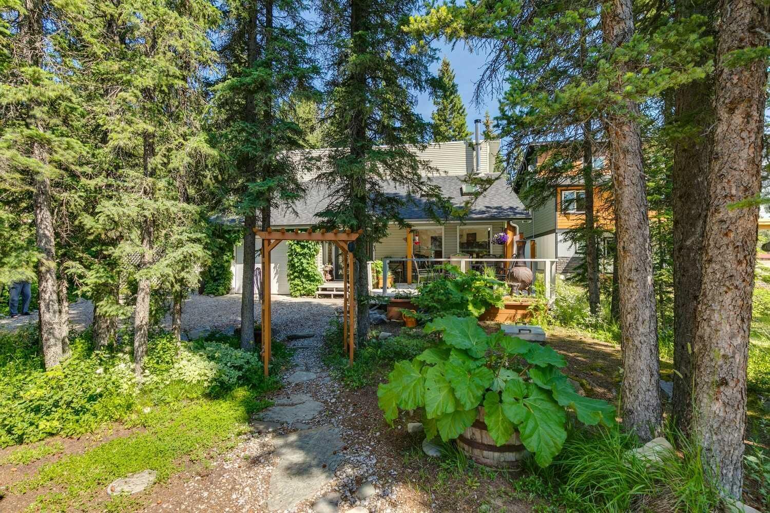 Property Photo: 43 Bracken Road AB T0L 0K0