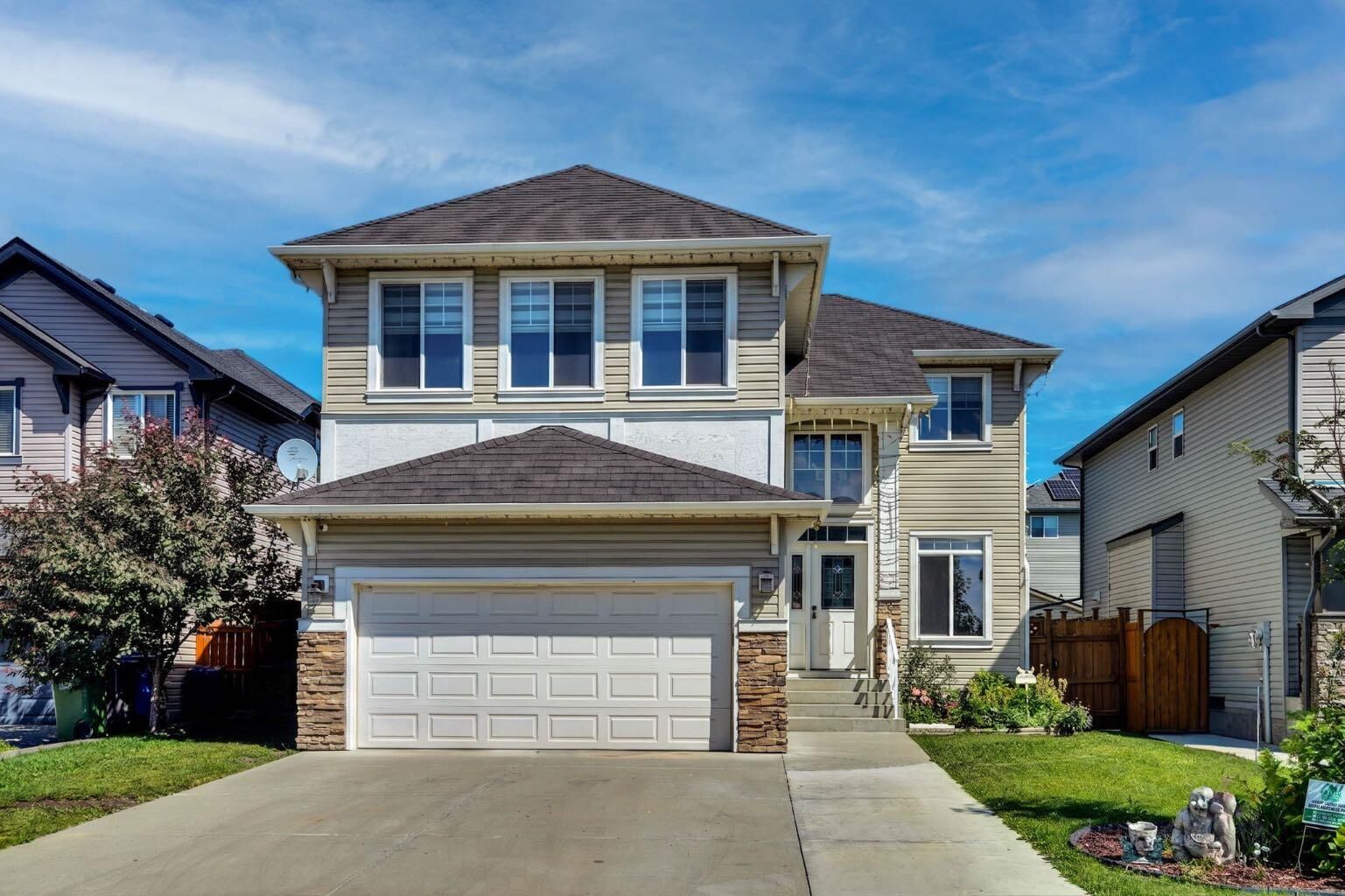 Property Photo: 117 Hawkmere Place AB T1X 0C6