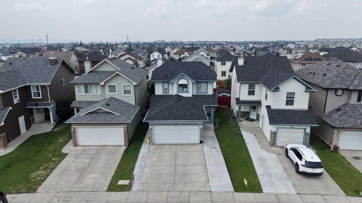 136 Saddlecreek Terrace NE — photo 1