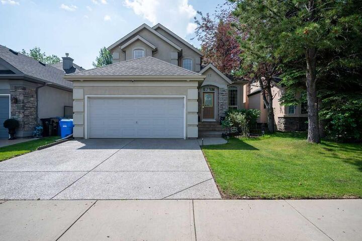 13 Cranston Drive SE — photo 1
