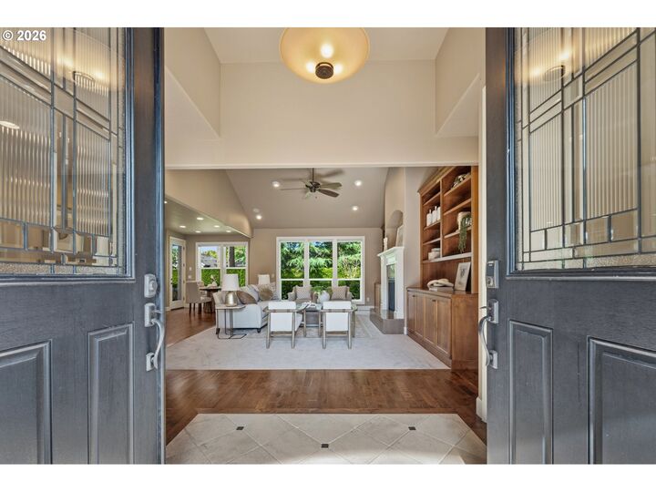 Property Photo: 9245 SW 74th Ave OR 97223