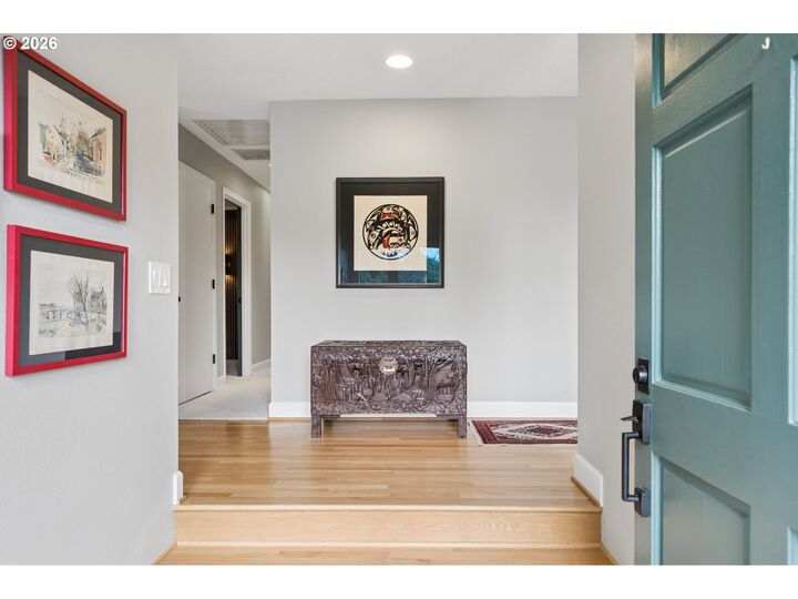 Property Photo: 12530 SW 58th Ave OR 97219