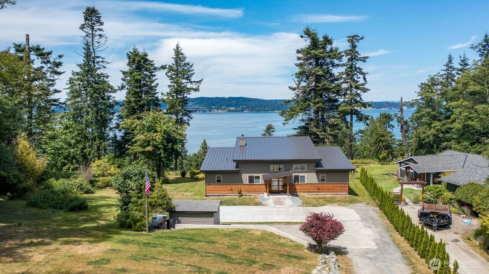 Property Photo:  612  Maple Heights Road  WA 98282 
