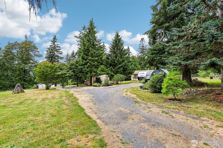 Property Photo: 9810 6th Avenue NW WA 98271