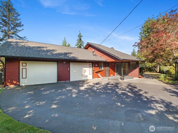 Property Photo: 4900 98th Place NE WA 98270