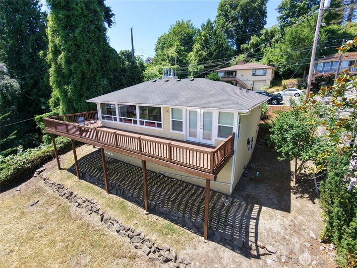 Property Photo: 722 S 31st Avenue WA 98144