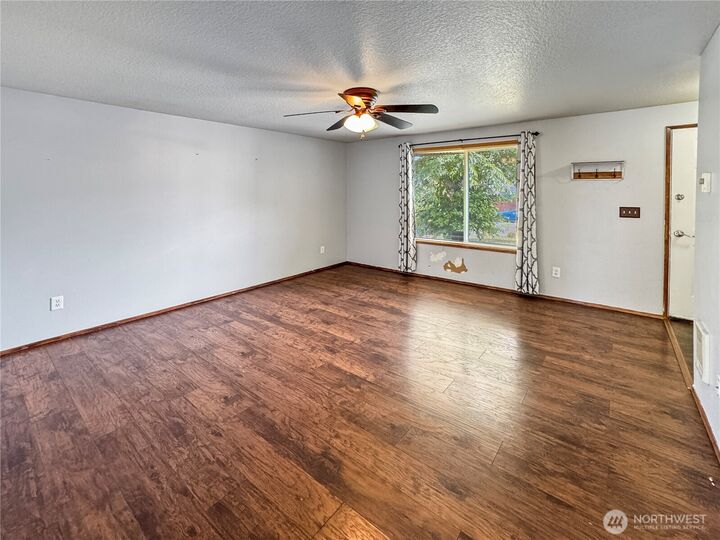 Property Photo: 14405 SE 7th Street WA 98683