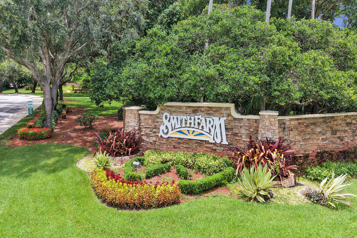 Property Photo:  7553 Sally Lyn Lane  FL 33467 