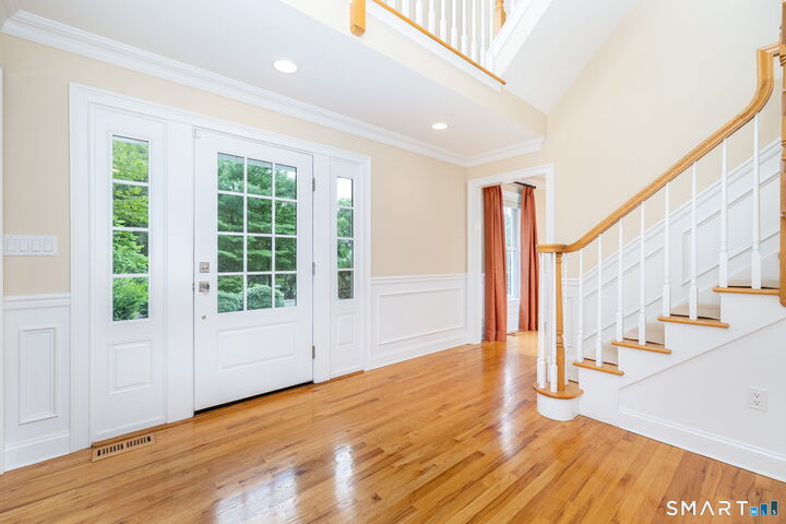 Property Photo:  11 Silo Hill  CT 06443 