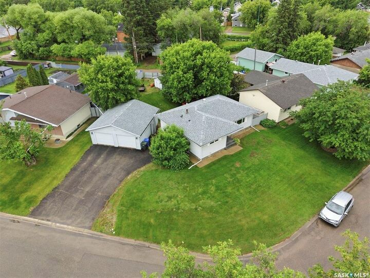 Property Photo: 685 River Street E SK S6V 0H8