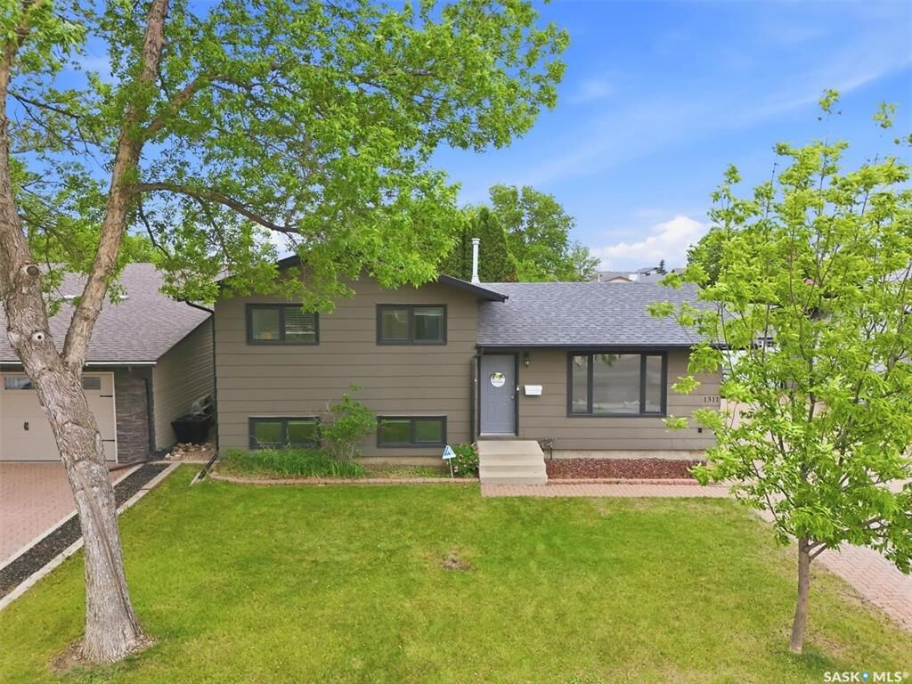 Photo de la propriété:  1311 Latrace Road  SK S7L 6E4 