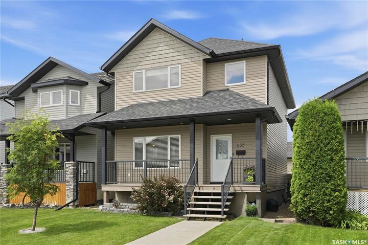 Property Photo:  835 Lamarsh Lane  SK S7W 1B7 