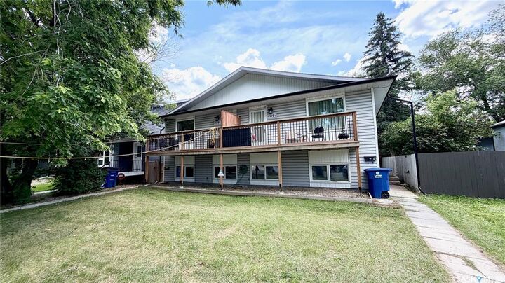 Property Photo:  409 109th Street W  SK S7N 1R8 