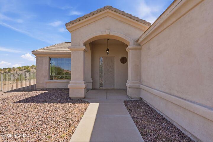 Property Photo: 1504 Ola Court AZ 85648