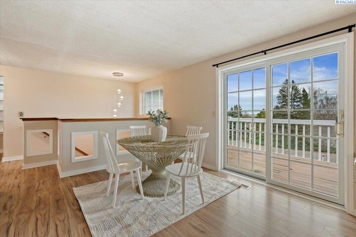 Property Photo: 3026 Escolar Rd WA 99338