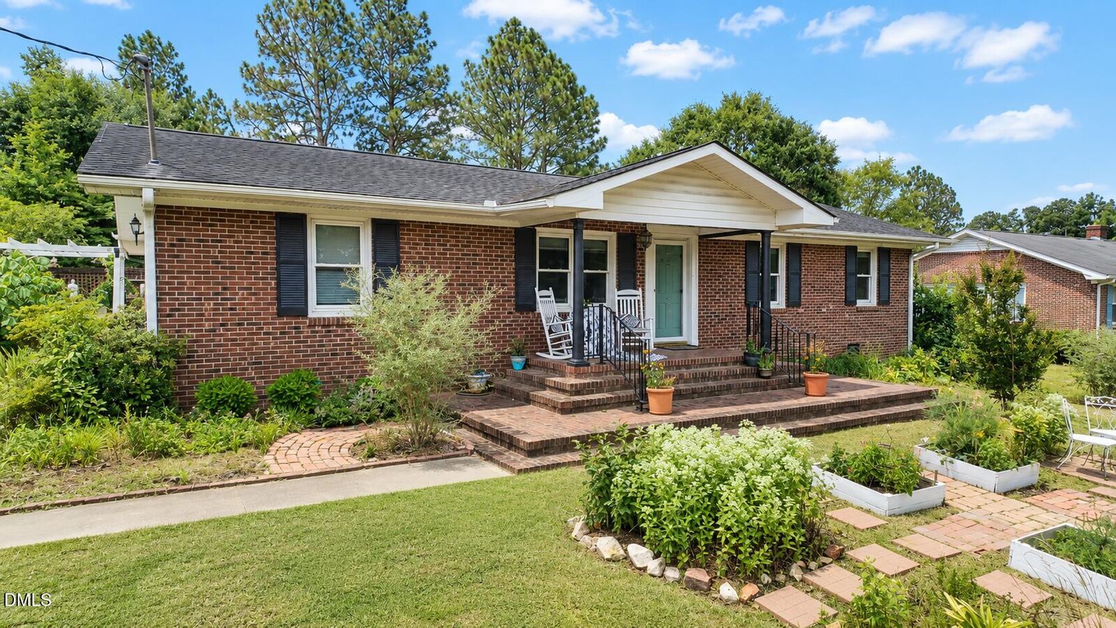 Property Photo: 8921 U.s. Hwy 301 S NC 27524