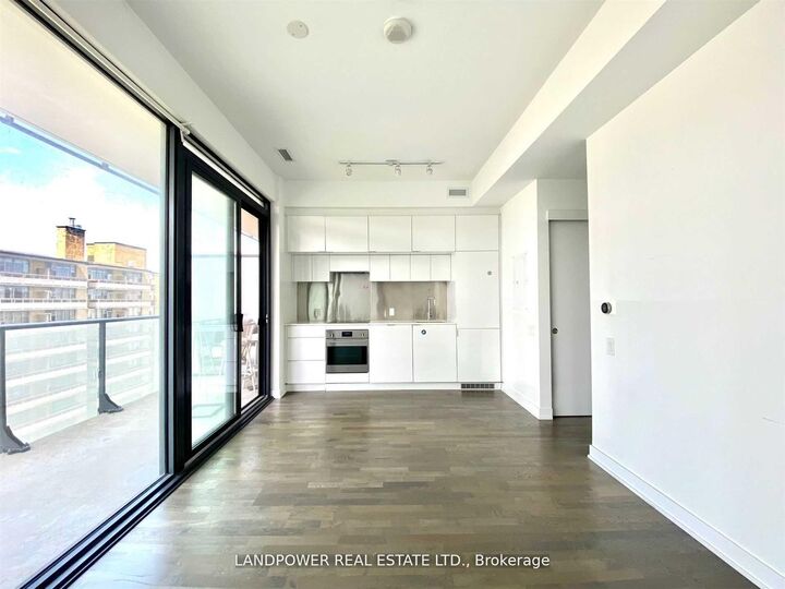 Property Photo:  185 Roehampton Avenue 804  ON M4P 1R4 