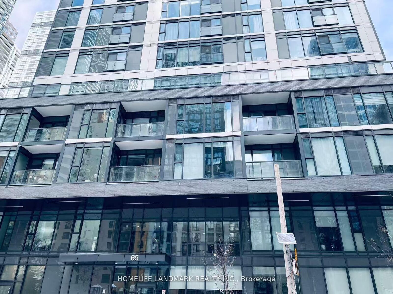Property Photo:  65 Mutual Street 1307  ON M5B 0E5 
