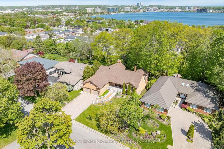 58 Woodcrest Road — photo 1