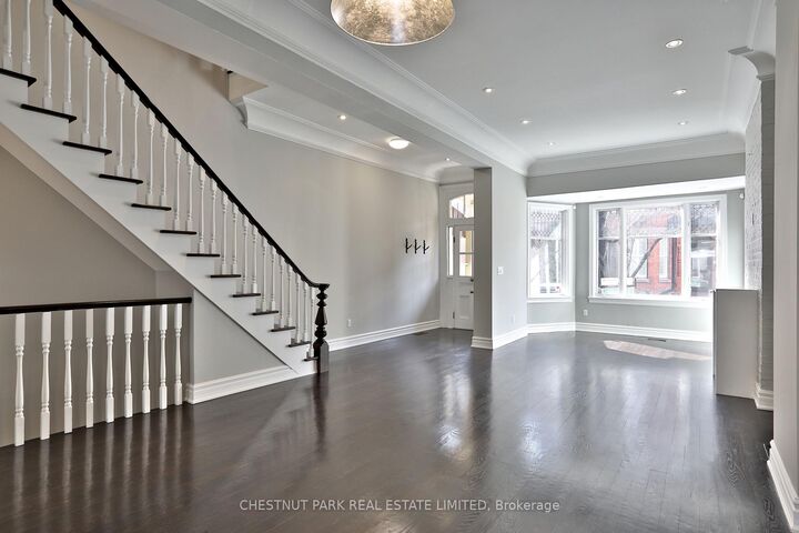 Property Photo: 29 Draper Street ON M5V 2M3
