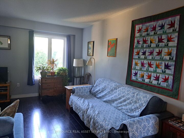 120 Railroad Street 4 — photo 1