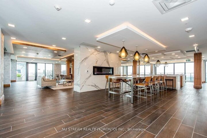 Property Photo:  30 Shore Breeze Drive 3721  ON M8V 0J1 