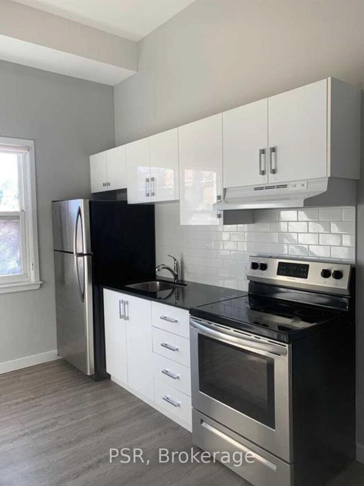 Property Photo: 205 Gerrard Street E 3 ON M5A 2E7
