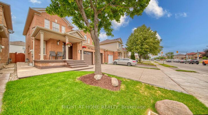 Property Photo:  211 Queen Mary Drive  ON L7A 1Y9 