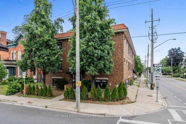 Property Photo: 127 Victoria Avenue S 6 ON L8N 2S9