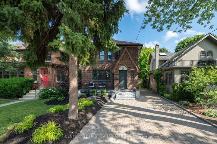 Property Photo:  398 Victoria Street  ON N5Y 4A9 
