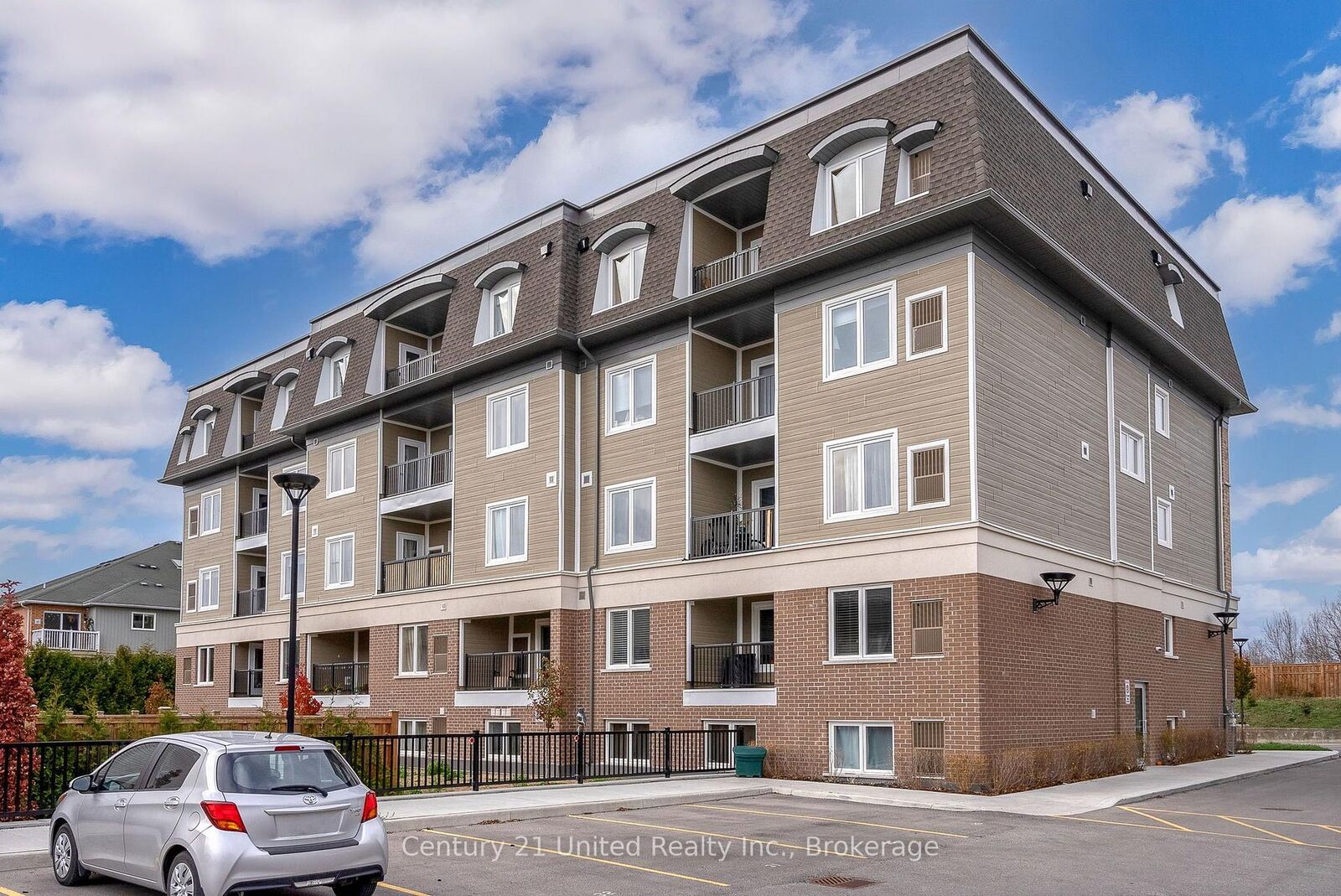 Property Photo:  82 Munroe Street 106  ON K9A 1C1 