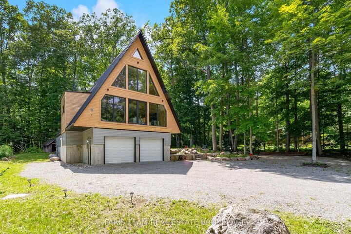 Property Photo:  1490 Champlain Road  ON L9M 0C1 