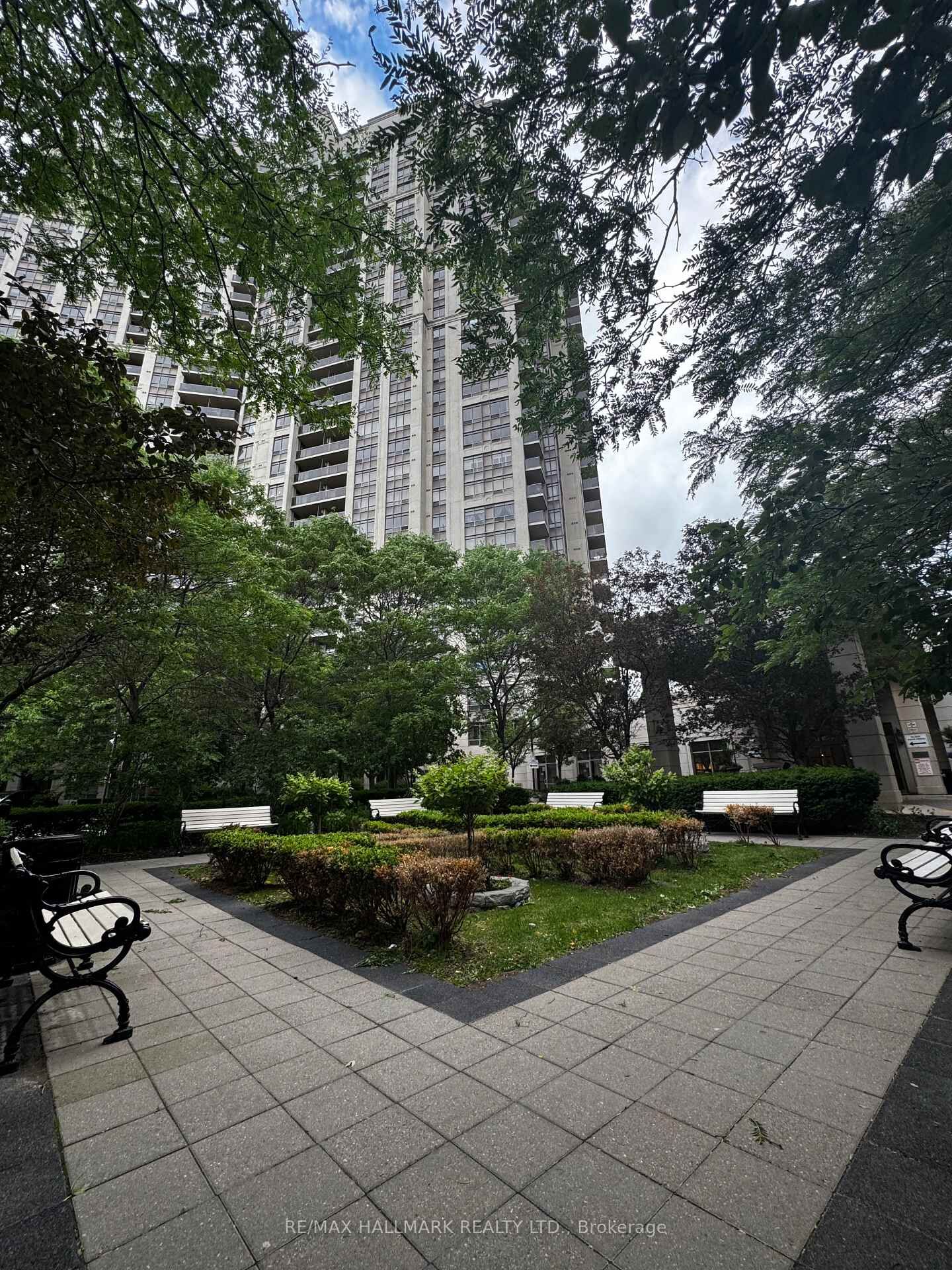 Property Photo: 710 Humberwood Boulevard 1501 ON M9W 7J5