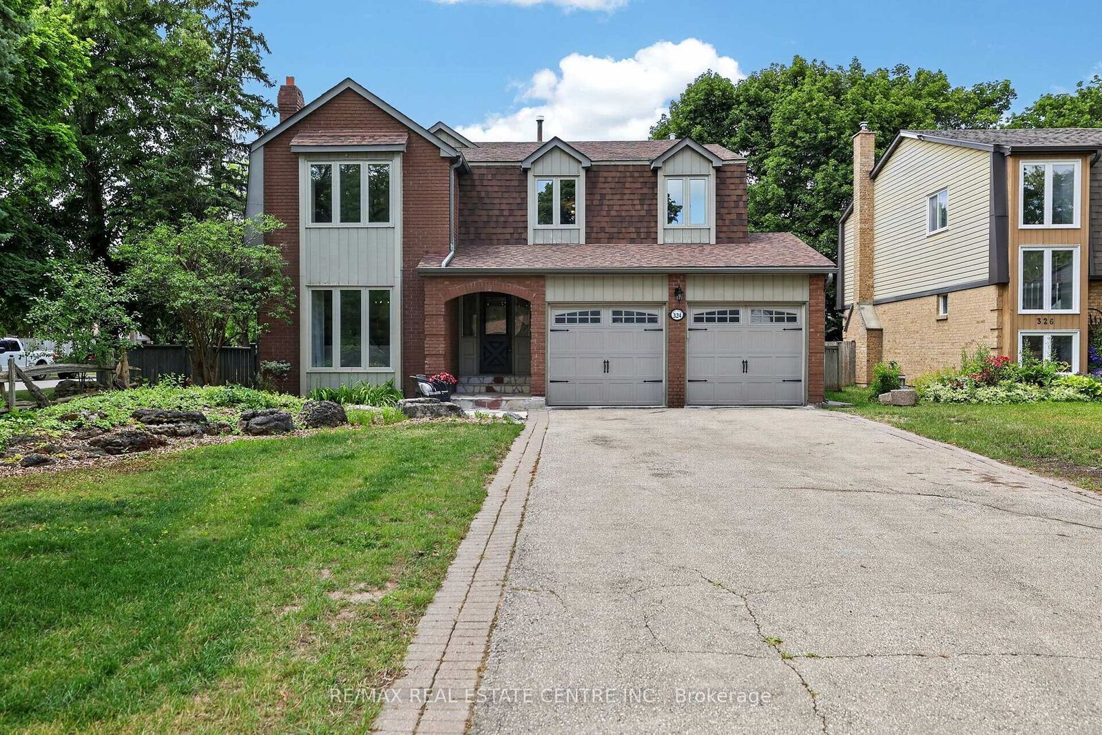 Property Photo:  324 Hersey Crescent  ON L7E 3Z5 