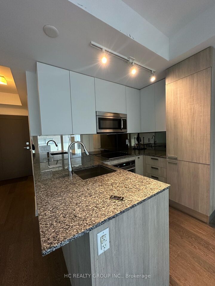 Property Photo:  42 Charles Street E 505  ON M4Y 1N3 