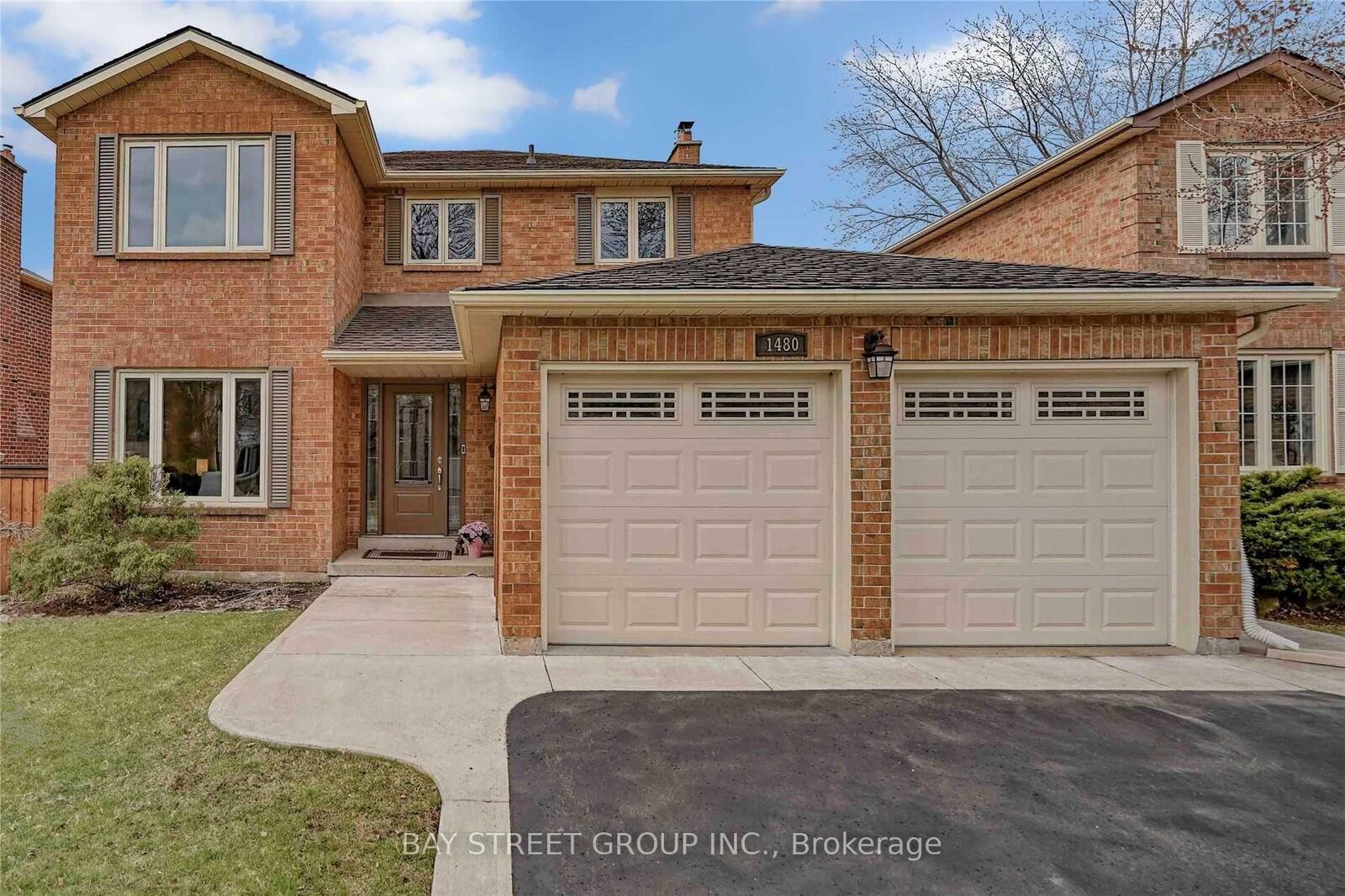 Property Photo: 1480 Princeton Crescent ON L6H 4H3