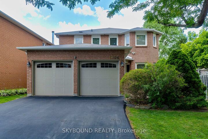 Property Photo:  