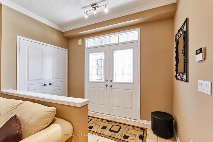 Property Photo:  77 Bambridge Street  ON L1Z 1R2 