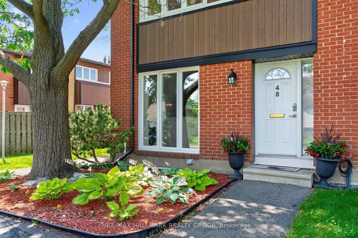 Property Photo:  1900 Marquis Avenue 48  ON K1J 8J2 
