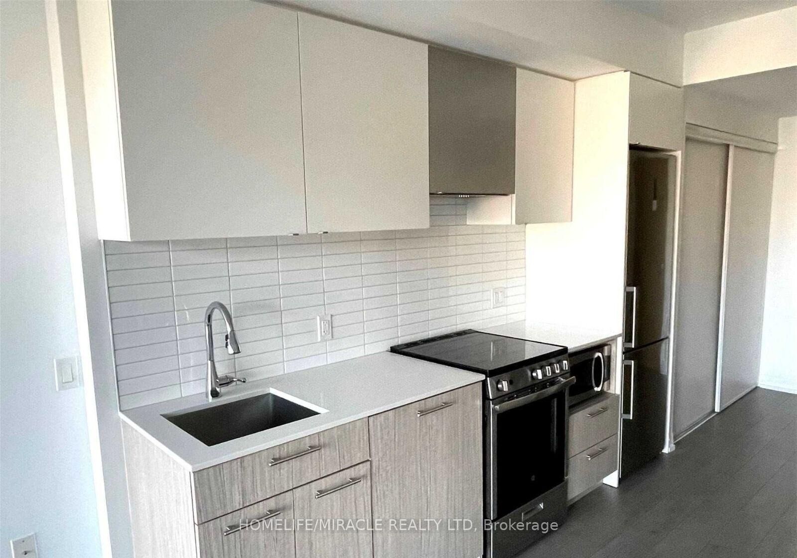 Property Photo: 251 Jarvis Street 1605 ON M5B 0C3