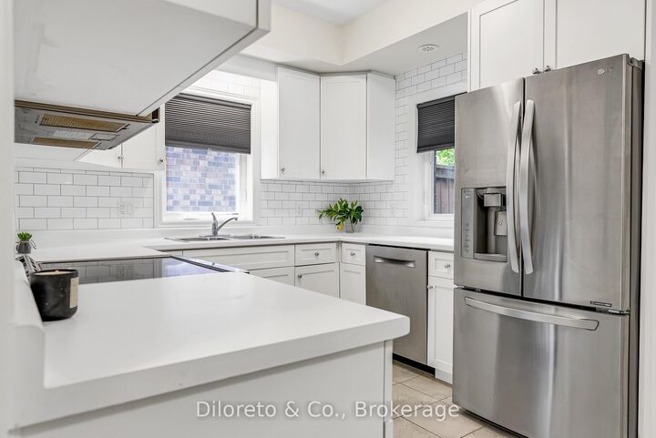 Property Photo:  39 Kay Crescent 31  ON N1L 0N5 