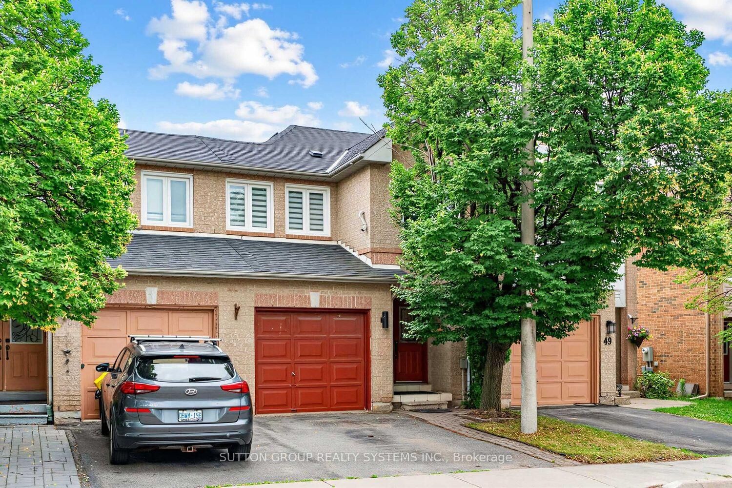Property Photo: 51 Gilgorm Road ON L6X 4P5