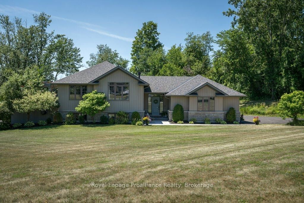 Property Photo: 47 Windwhisper Drive ON K0K 2V0